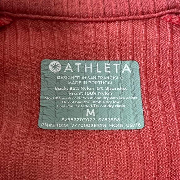 Athleta Jacket Womens Medium Red Flurry Force Puffer Quilted Primasoft Stretchy - Picture 11 of 12